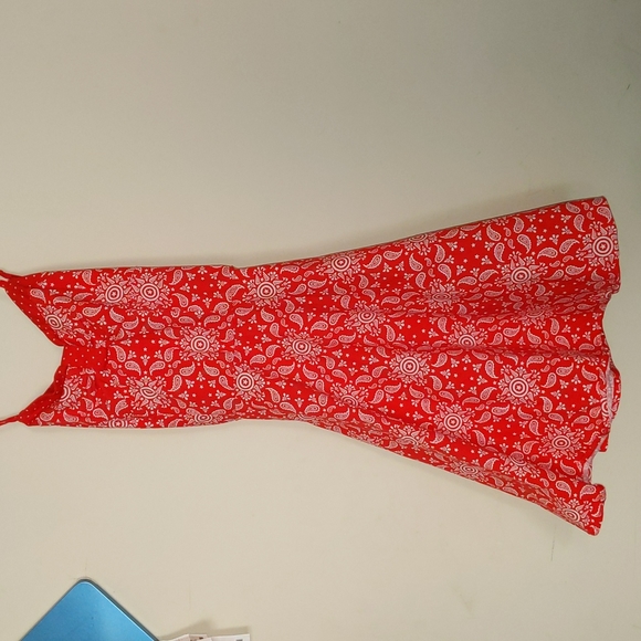 Marvel Captain America Cross-Back Graphic Dress, Junior M Size - Picture 8 of 8